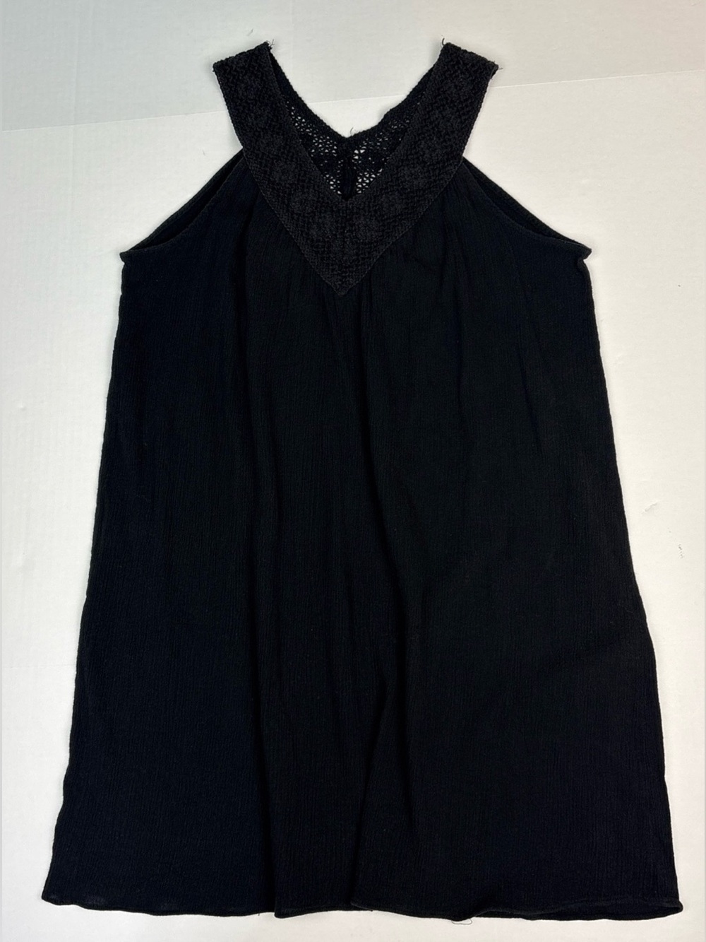 Tropical Escape Women Large Swimsuit Coverup Dress Solid Black Crochet V-Neck